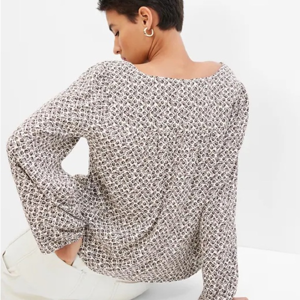 GAP Black and White Patterned Blouse